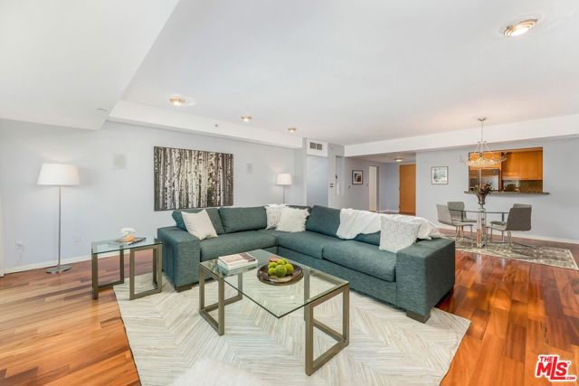 Image 4 of 38 For 13600 Marina Pointe Drive 605