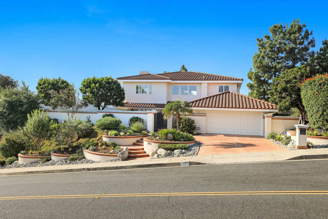 Photo of 3875 San Augustine Drive, Glendale, CA 91206