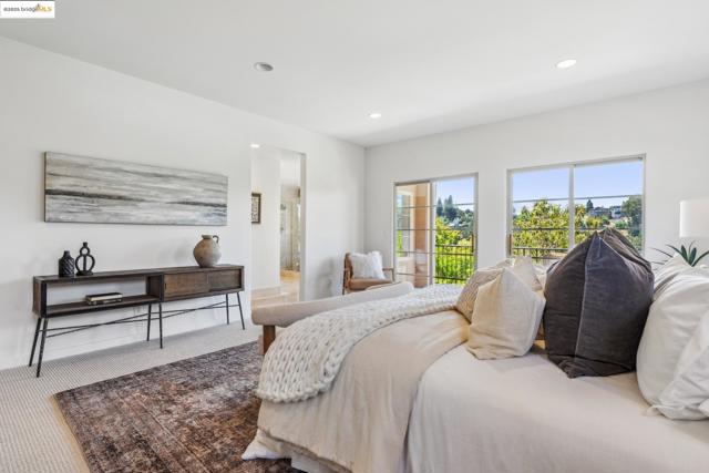 911 Aquarius Way, Oakland CA: https://media.crmls.org/mediaz/87a21a2f-cb0a-4709-95ab-13adafa48c2e.jpg