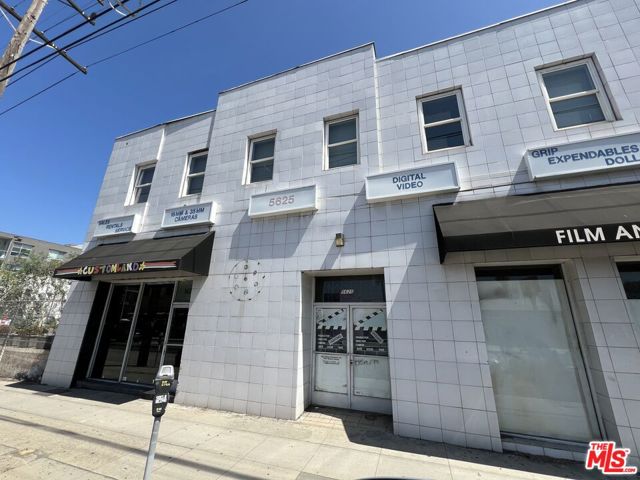  Commercial for Sale in Los Angeles, California