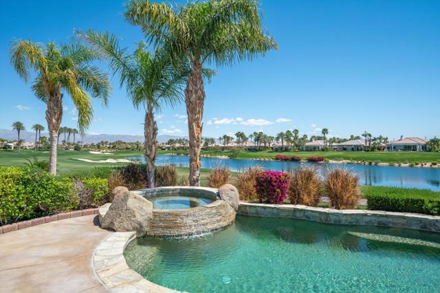 51686 Via Sorrento, La Quinta CA: https://media.crmls.org/mediaz/87a2819c-8c5e-47b6-b22c-465bf360e24a.jpg