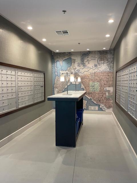 889 Date St, San Diego CA: https://media.crmls.org/mediaz/87a41a53-b104-42bb-a898-708a53a5ded7.jpg
