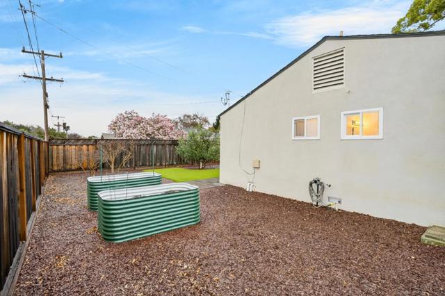 515 W Dunne Avenue, Morgan Hill CA: https://media.crmls.org/mediaz/87a504ee-6e3f-4477-84ee-f1208dd44a63.jpg
