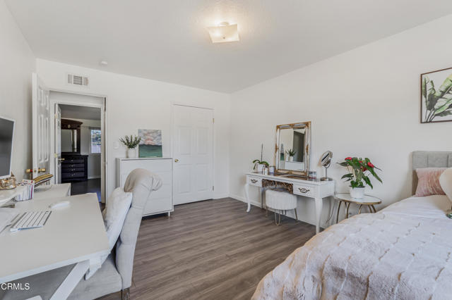 543 E Avenue J1, Lancaster CA: https://media.crmls.org/mediaz/87a5f145-ef75-42be-86d3-131201e4854b.jpg
