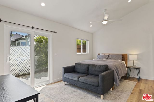 19014 Bessemer St, Tarzana CA: https://media.crmls.org/mediaz/87a6c1e0-1025-4055-b277-a2be16edd599.jpg