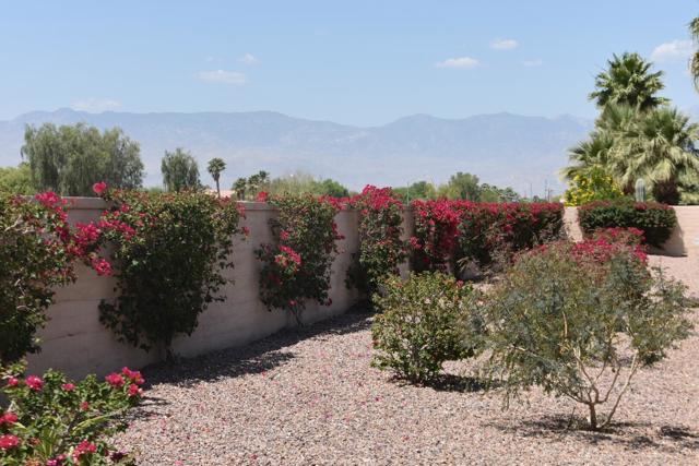39910 Corte De Moda, Indio CA: https://media.crmls.org/mediaz/87a6eee9-ae69-4239-817b-ac3cf063e2a1.jpg