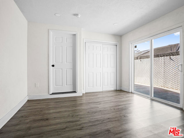 891 E 6th Street, Pomona CA: https://media.crmls.org/mediaz/87a7a867-6879-4a55-87f0-3539f27987b2.jpg