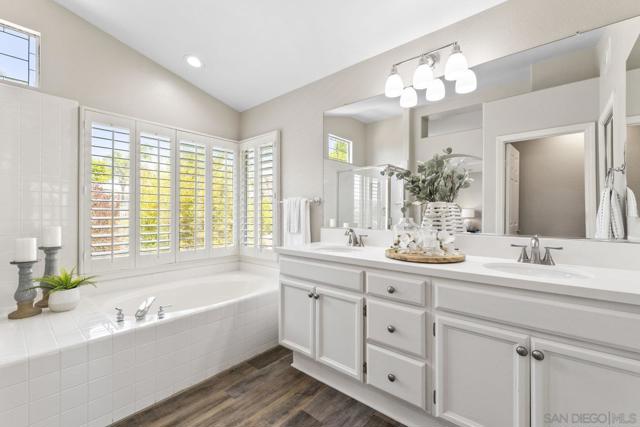 7878 Pipit Pl, San Diego CA: https://media.crmls.org/mediaz/87ab5b09-70d9-4c24-b438-5d57524e5322.jpg