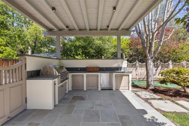 125 Stonepine Road, Hillsborough CA: https://media.crmls.org/mediaz/87ac0cad-fb0f-4b68-aa34-39b2a9ed2501.jpg