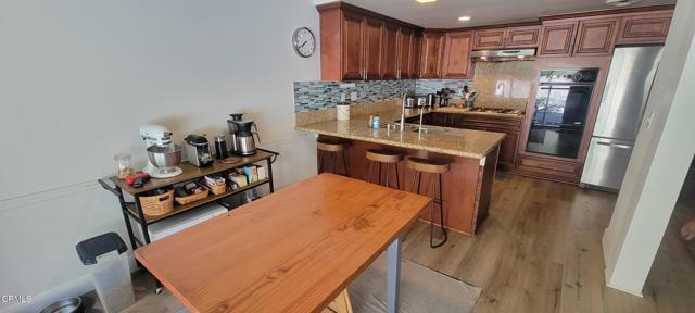 5222 Haskell Street, La Canada Flintridge CA: https://media.crmls.org/mediaz/87adef0c-0ca3-4dd4-9b5b-2648d67c65dd.jpg
