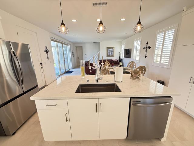 36350 Lasuen Street, Palm Desert CA: https://media.crmls.org/mediaz/87ae3ca5-666a-4e62-89ca-86c73e95e648.jpg