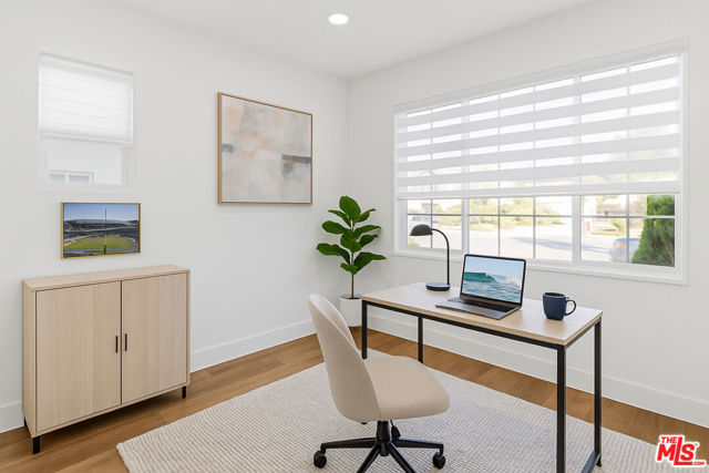 6727 7th Avenue, Los Angeles CA: https://media.crmls.org/mediaz/87aea6f3-61cb-487d-930c-1e700a36daab.jpg