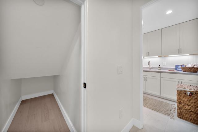 Image 42 of 59 For 812 Cleveland Street 1