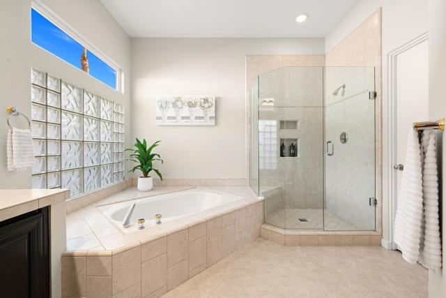 727 Arrowhead Drive, Palm Desert, CA 92211
