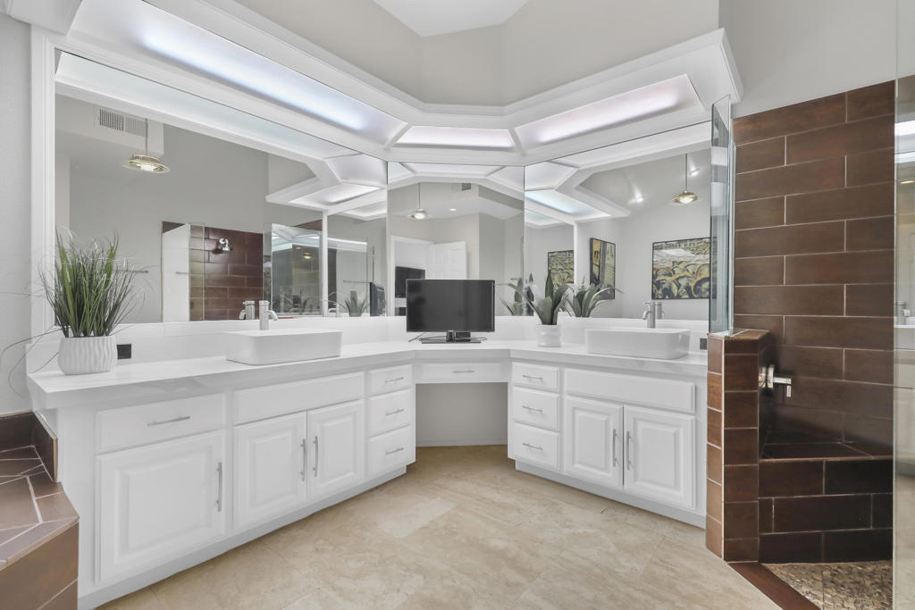 MLS #219138071DA image #24