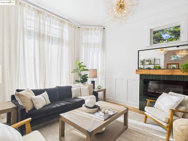 2602 Adeline St, Oakland CA: https://media.crmls.org/mediaz/87b10e32-b9e7-41d3-bc12-796a1f73192c.jpg