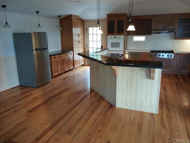 Image 3 of 27 For 3161 Shue Place