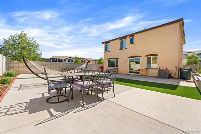 13305 Cultivate Ct, Valley Center CA: https://media.crmls.org/mediaz/87b1bb27-bd28-4358-a938-24ed8ff25754.jpg