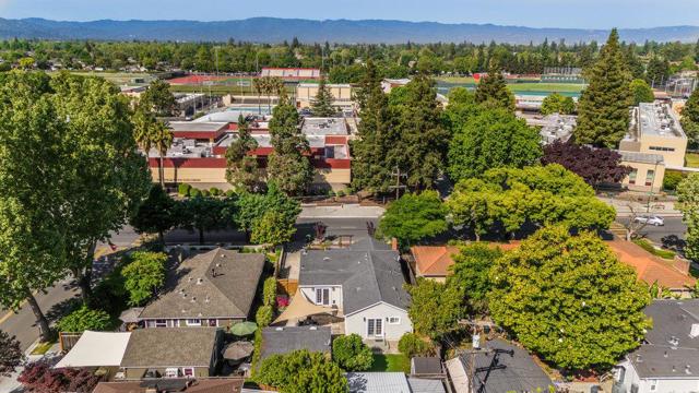 1986 Cottle Avenue, San Jose CA: https://media.crmls.org/mediaz/87b3056b-b7bb-4ba5-b22a-6e00b32fcf50.jpg