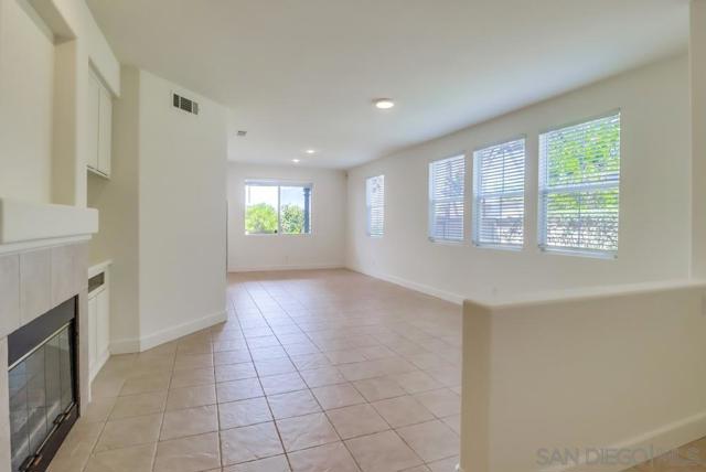 1765 Via Capri, Chula Vista CA: https://media.crmls.org/mediaz/87b3d0cf-8b16-4672-9411-c3a422785386.jpg