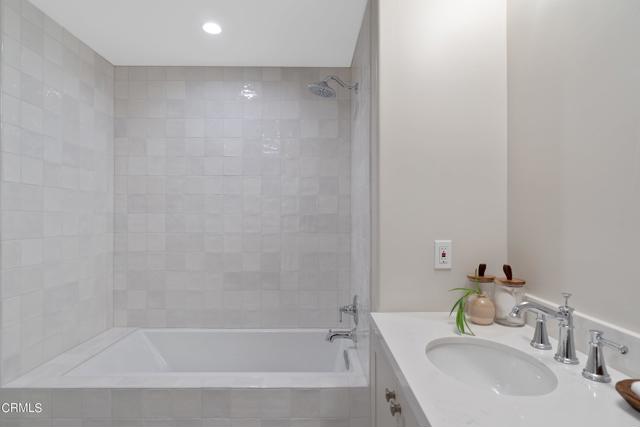 Detail Gallery Image 43 of 50 For 88 N Oakland Ave #603,  Pasadena,  CA 91101 - 2 Beds | 2 Baths