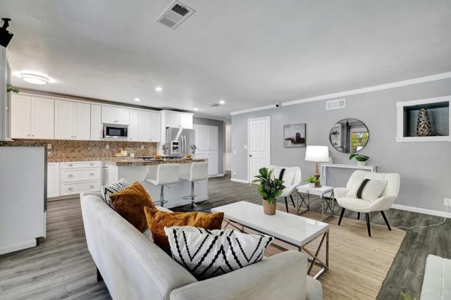184 Park Sharon Drive, San Jose CA: https://media.crmls.org/mediaz/87b4a1d3-2789-4e4d-b9a0-6de871f2b786.jpg