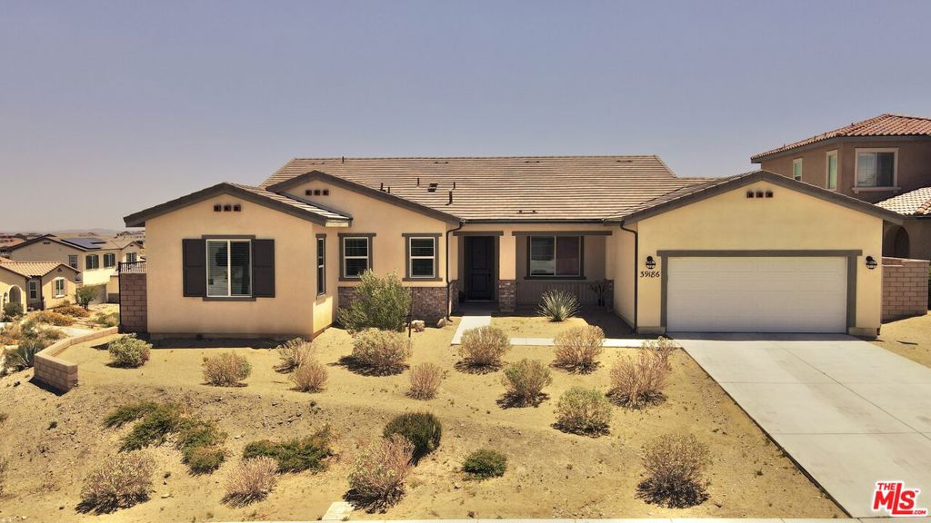 39186 Pinto Court