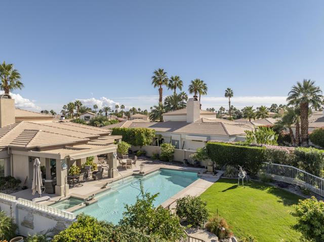 47295 Via Koron, La Quinta CA: https://media.crmls.org/mediaz/87b64935-1e55-4897-826a-272e5514be67.jpg