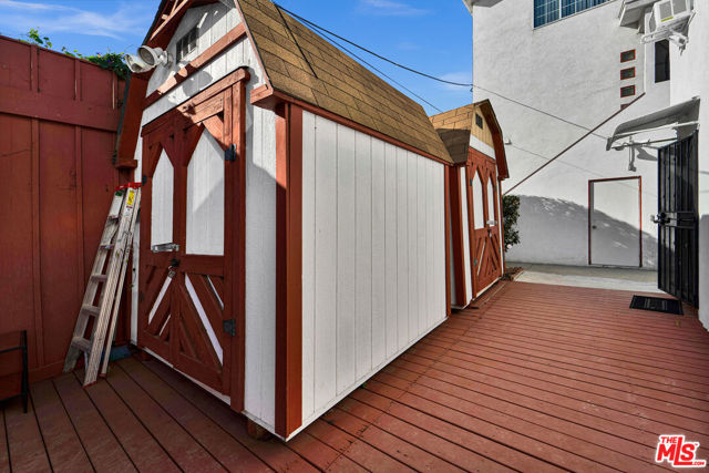 615 Sunset Avenue photo 8