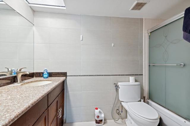 26 Ardor Drive, Orinda CA: https://media.crmls.org/mediaz/87b67eba-f975-43e9-96a6-a308b6a93371.jpg