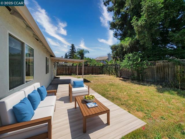 4212 Dunster Drive, Salida CA: https://media.crmls.org/mediaz/87b702fc-6f46-4918-bf86-da3dd9b21f6e.jpg