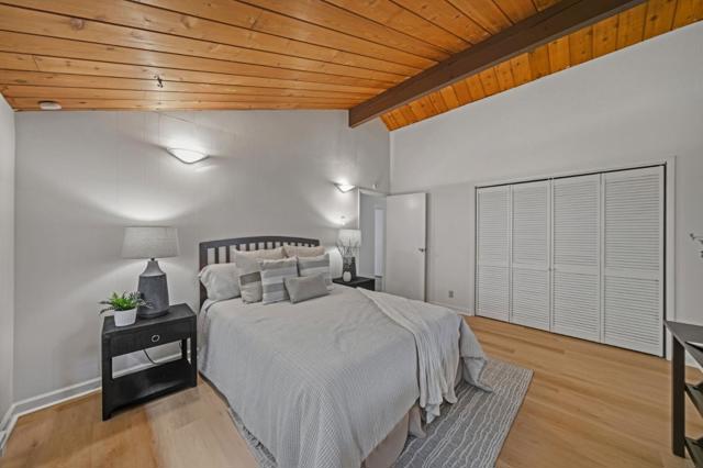 435 Golden Oak Drive, Portola Valley CA: https://media.crmls.org/mediaz/87b74e8f-c00b-4419-9c08-b55be66233de.jpg