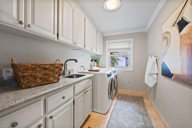 12 Colton Court, Redwood City CA: https://media.crmls.org/mediaz/87b7b626-df64-4c40-8a45-161a337984b9.jpg