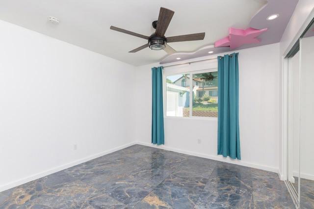 12274 Gay Rio Dr, Lakeside CA: https://media.crmls.org/mediaz/87b90c06-5f98-41d4-89df-3e4ad1741f3b.jpg