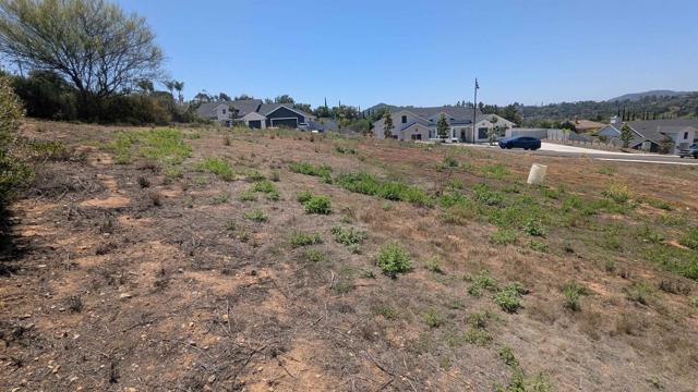 678 Hamilton, Escondido CA: https://media.crmls.org/mediaz/87b9915f-f176-4576-b3bf-435f9bf2bd20.jpg