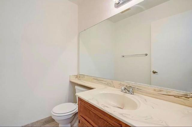 7959 La Riviera Drive, Sacramento CA: https://media.crmls.org/mediaz/87ba48cf-edca-40f4-aa43-5ab7b6036404.jpg