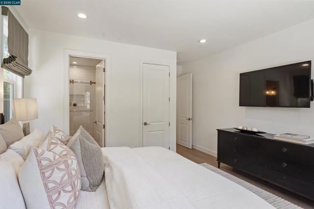 273 Valle Vista Dr, Danville CA: https://media.crmls.org/mediaz/87bacb15-315b-4d88-ad66-6ba4eb3c4abd.jpg