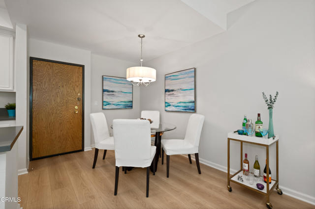 Detail Gallery Image 14 of 35 For 4200 via Arbolada #207,  Los Angeles,  CA 90042 - 2 Beds | 1 Baths