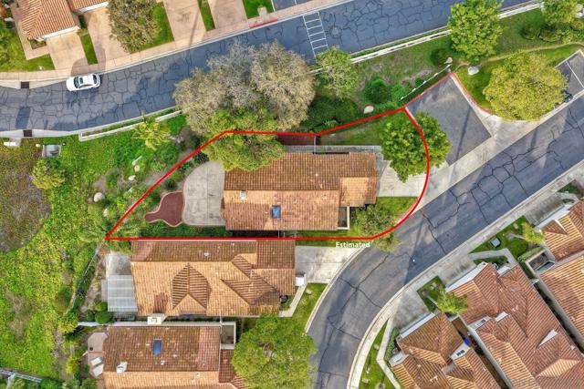 15638 Royal Crown Row, San Diego CA: https://media.crmls.org/mediaz/87bbec36-899e-4961-b632-2d6a39e3147a.jpg