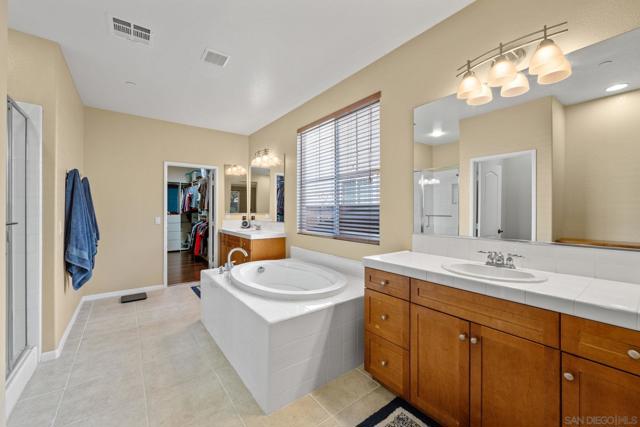 2954 Rangpur Court, Escondido CA: https://media.crmls.org/mediaz/87bd6053-de17-4d23-936e-ed31acb05715.jpg