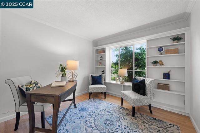 1256 Skycrest Dr, Walnut Creek CA: https://media.crmls.org/mediaz/87bdf6c9-699b-44e8-a26e-777bb11b67e3.jpg