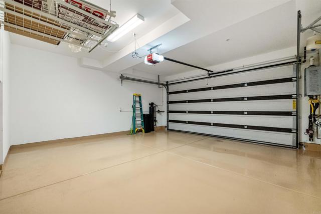 2896 Via Alta Place, San Diego CA: https://media.crmls.org/mediaz/87be1303-e727-4d8d-939b-e8dc3cc8d58d.jpg