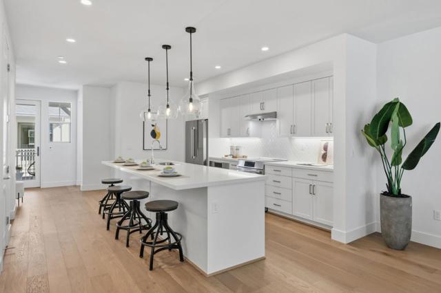 186 Oak Circle, Walnut Creek CA: https://media.crmls.org/mediaz/87be2d9c-bb9d-40fd-ae1d-8640f23fcb40.jpg