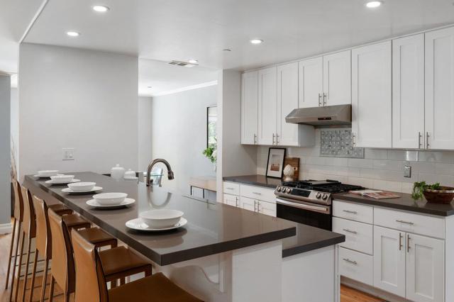 3813 Pasadena Drive, San Mateo CA: https://media.crmls.org/mediaz/87be9256-9857-4528-a022-5e0cab05bc58.jpg