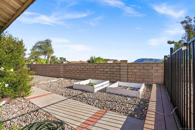 42608 Remora St, Temecula CA: https://media.crmls.org/mediaz/87bf142c-d14c-47c5-9ed2-771043c9c971.jpg