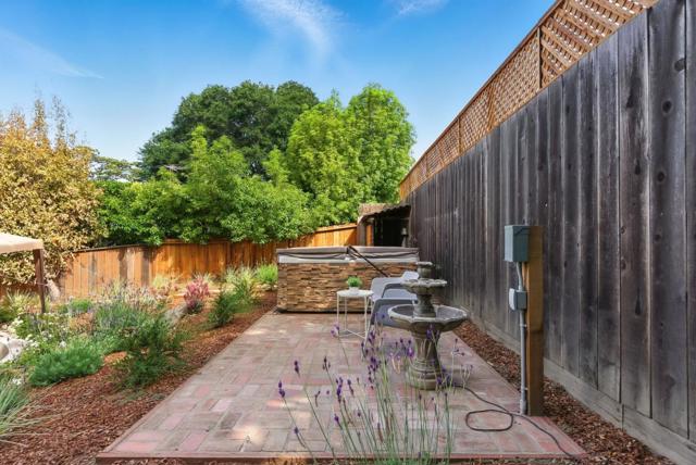 1863 Edgewood Drive, Palo Alto CA: https://media.crmls.org/mediaz/87bf5526-da77-4cd9-ba7b-e1e4b1e3c221.jpg