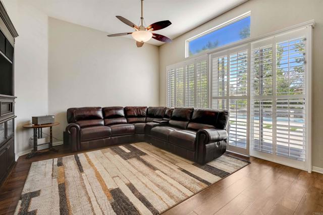 Detail Gallery Image 11 of 46 For 45878 Corte Orizaba, Temecula,  CA 92592 - 5 Beds | 2/1 Baths