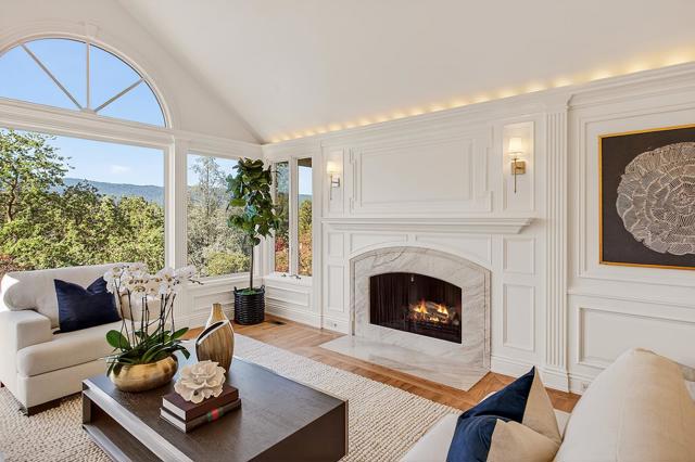 1110 Trinity Drive, Menlo Park CA: https://media.crmls.org/mediaz/87c0230c-fa94-4c94-8cd0-2e7c1c95c331.jpg