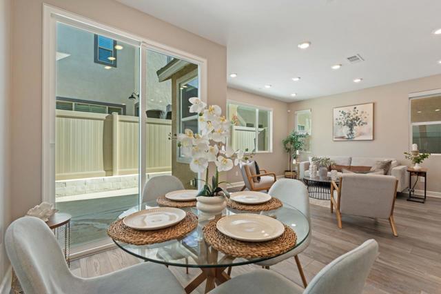 1938 Julie Dawn Pl, Escondido CA: https://media.crmls.org/mediaz/87c03903-40b8-4616-b2c2-13dff553eb27.jpg