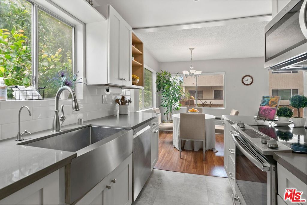 1831 Prosser Avenue #205